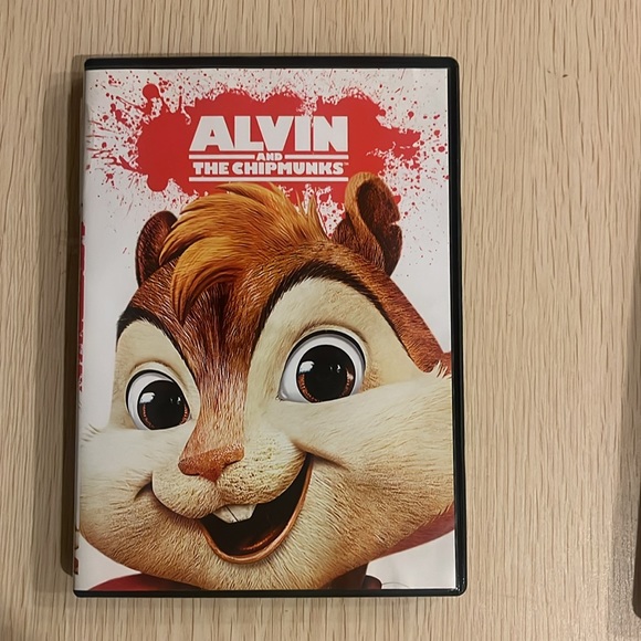 Alvin and the chipmunks DVDs - Picture 2 of 8